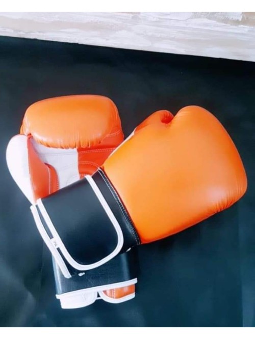 Fully customizable boxing gloves